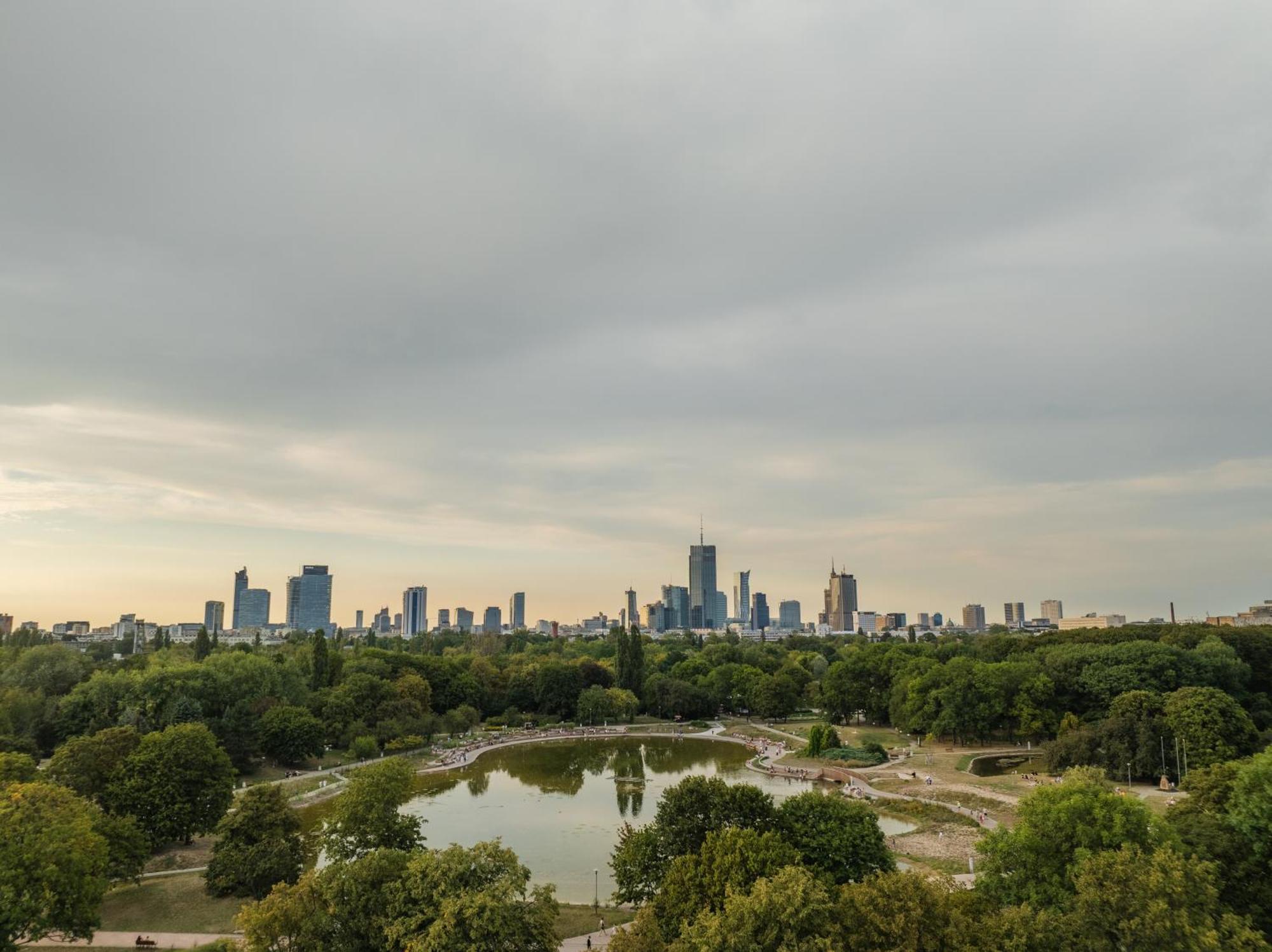 The Park Suites Warsaw Luaran gambar